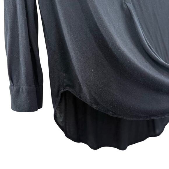 Aritzia Babaton V-Neck Long Sleeve Lightweight Black Shirttail Blouse Size Small - Picture 6 of 11